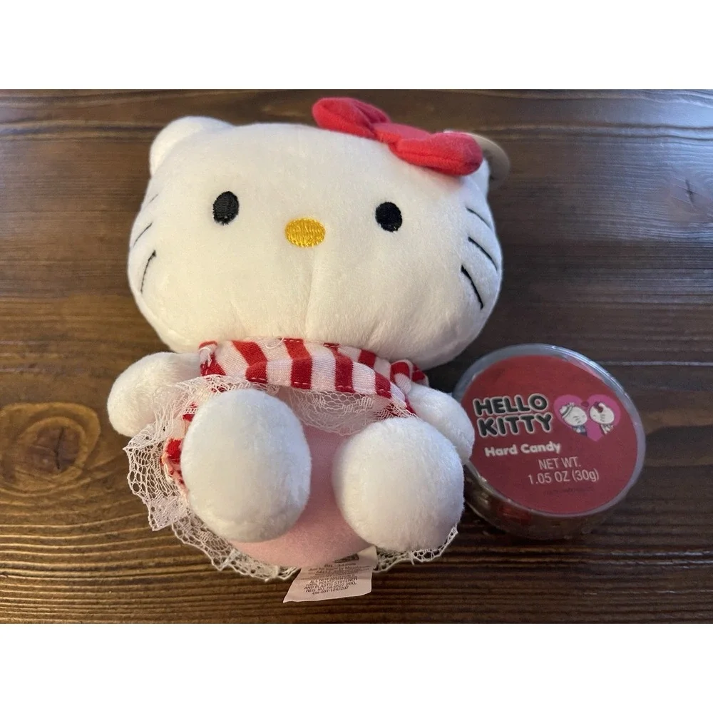 Hello Kitty‎ Dear Daniel 2015 Sanrio Plush w/Tags and Hard Candy Container